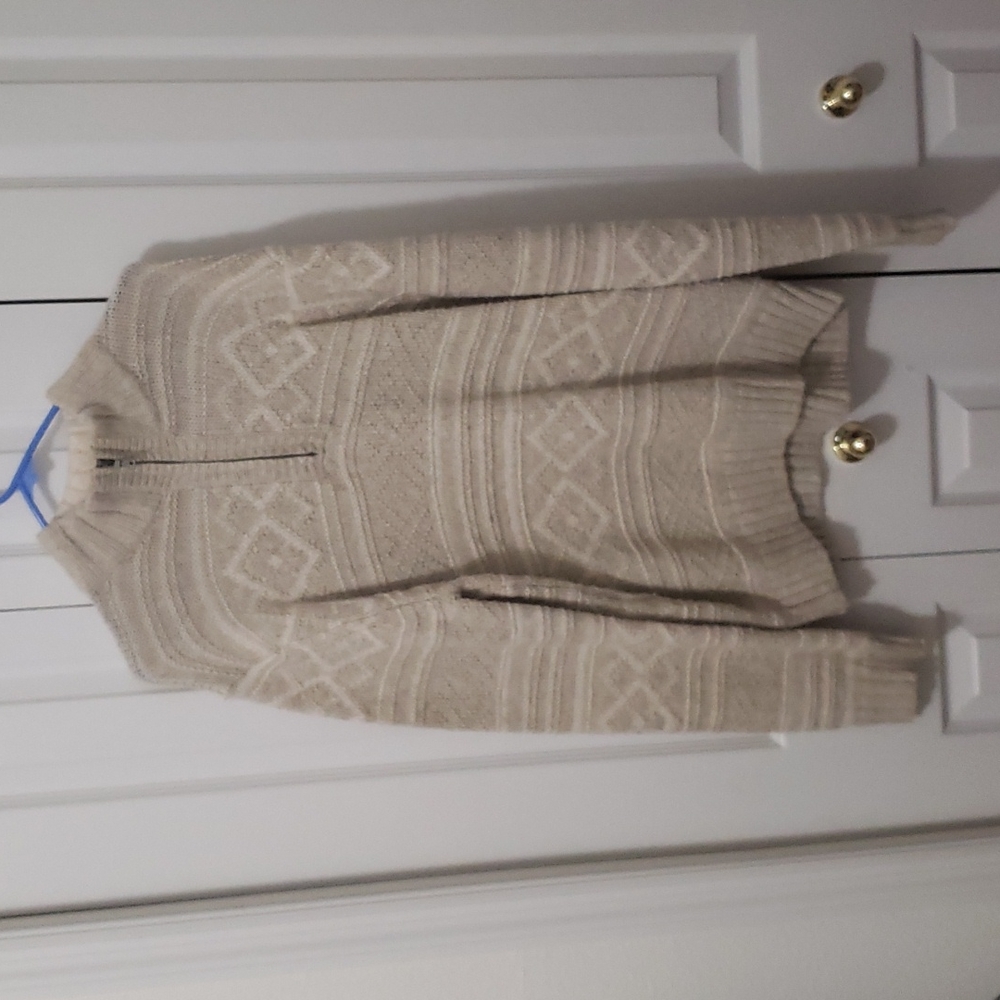 ST. John's Bay White Cream Sweater
